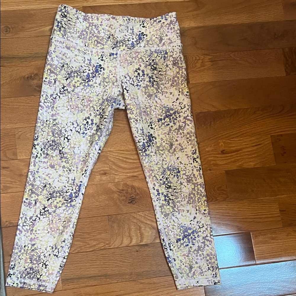 Women Athleta Patterned Leggings size medium petite